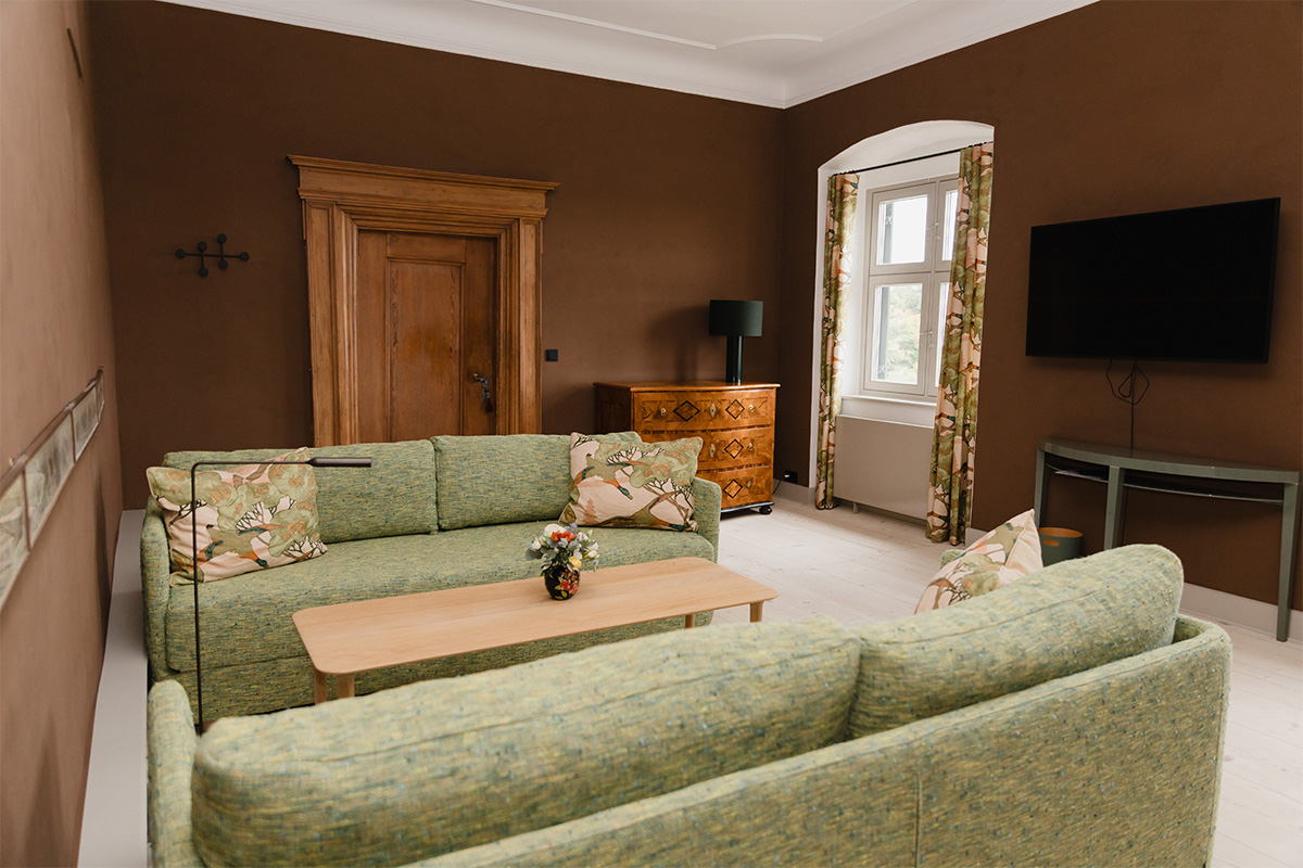 Meetingraum mit Monitor