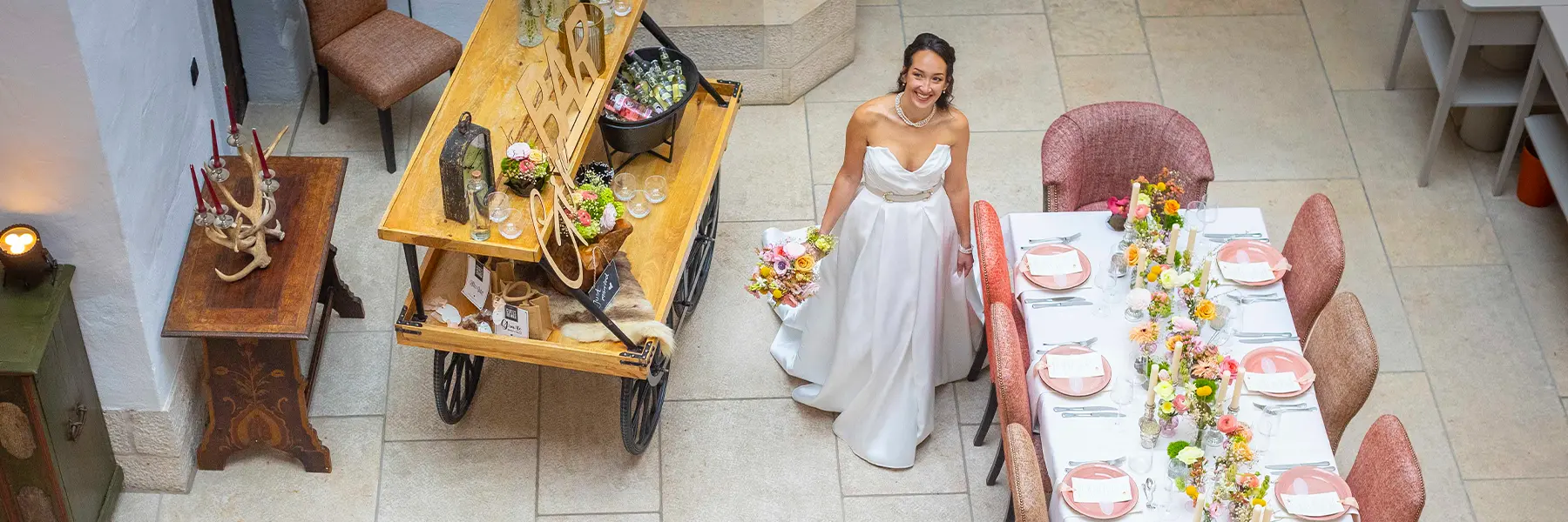 Braut in der Festhalle - Vogelperspektive