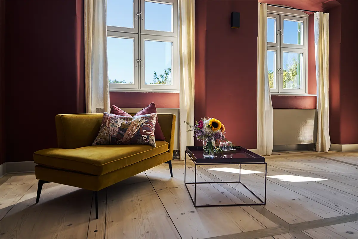 Schlosszimmer in Rot